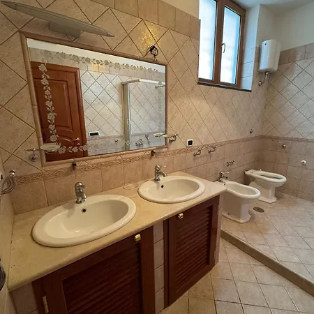 Valendriu's House 2 3* Scafati